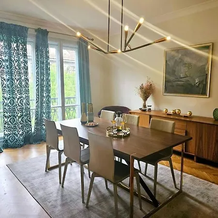 Executive Free Private Parking & Remote Office *