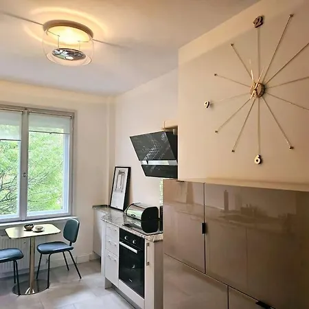 Executive Free Private Parking & Remote Office * סופיה